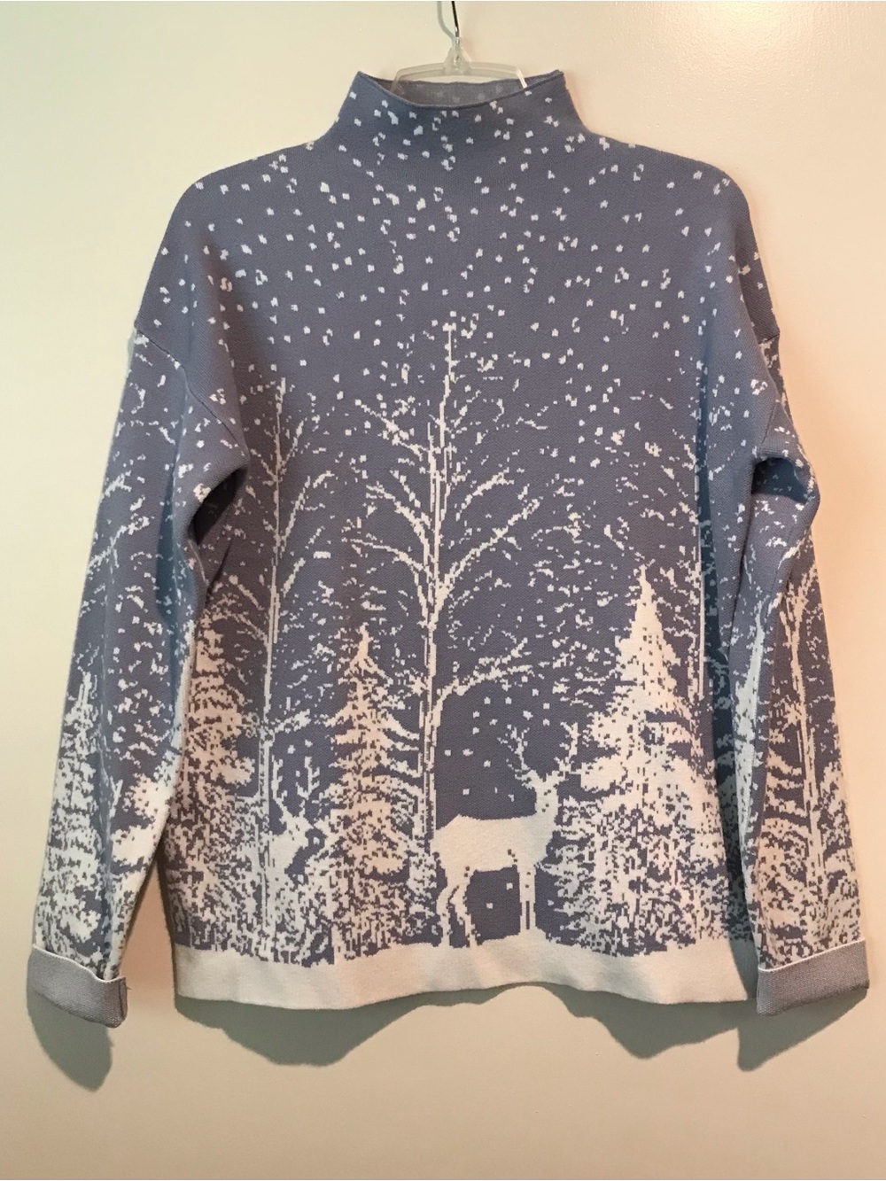 Tahari Blue and White Snow Forest Mock Neck Sweater M